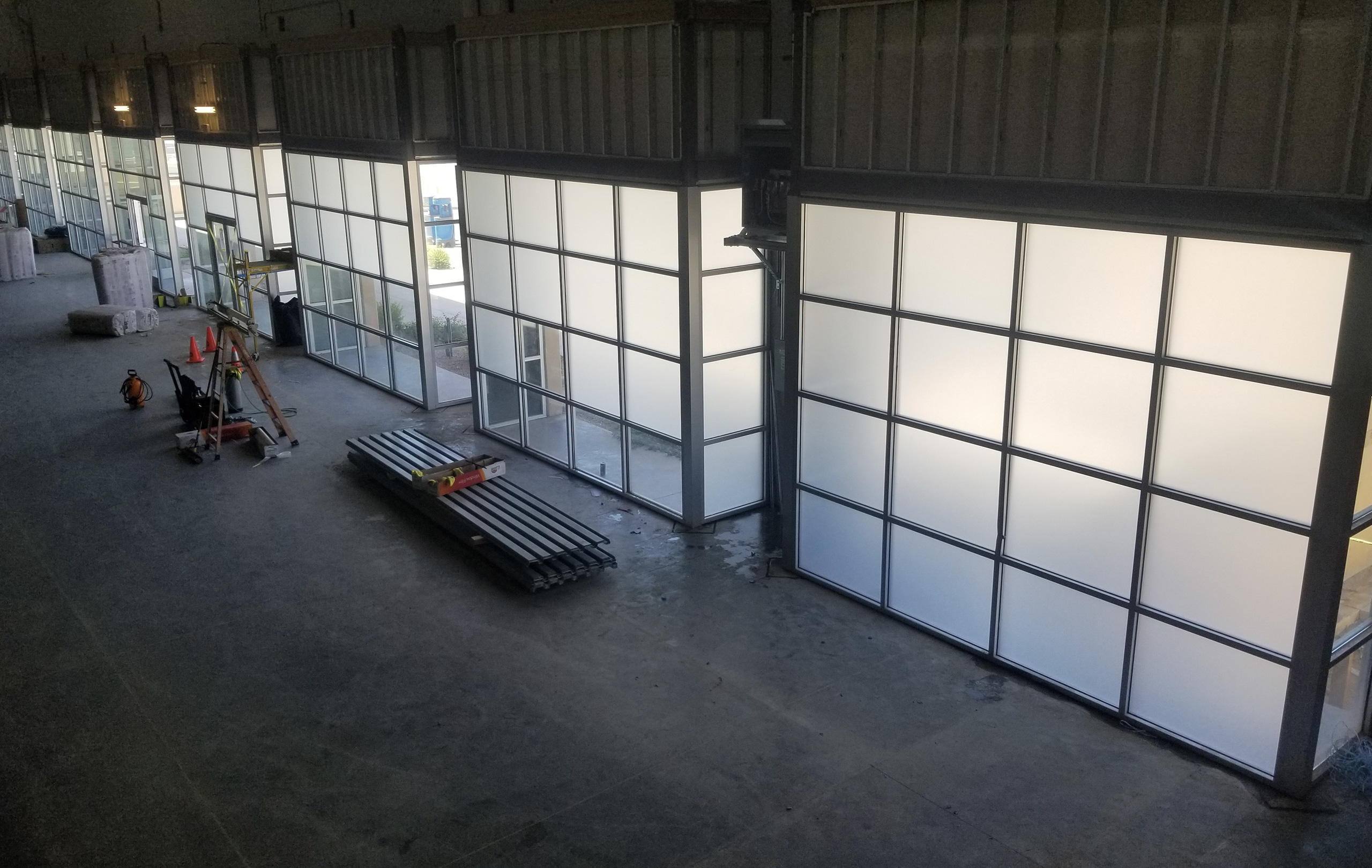 COMMERCIAL WINDOW TINT